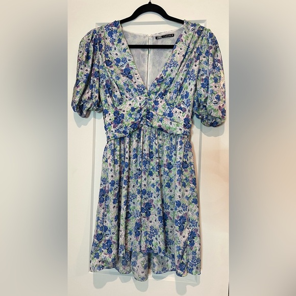 Zara Floral V-neck Romper - Picture 1 of 4